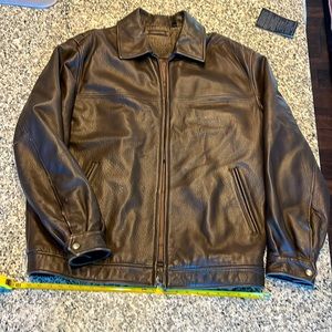 Roundtree and Yorke men’s XLT xl tall. Brown leather jacket. EUC. Supple leather